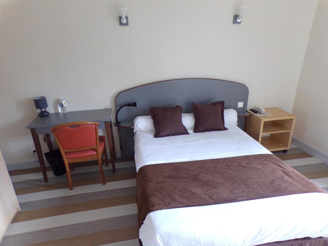 Logis Hotel De France 로슈슈아르 외부 사진