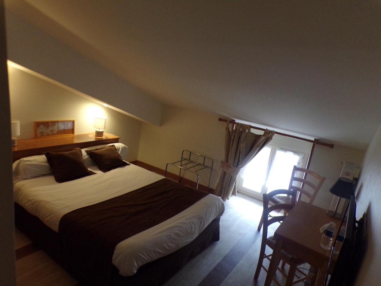 Logis Hotel De France 로슈슈아르 외부 사진